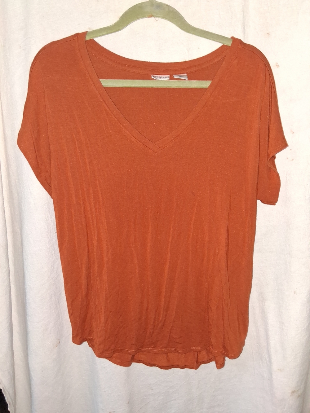 Max Studio Rust V-Neck Short Sleeve Tee